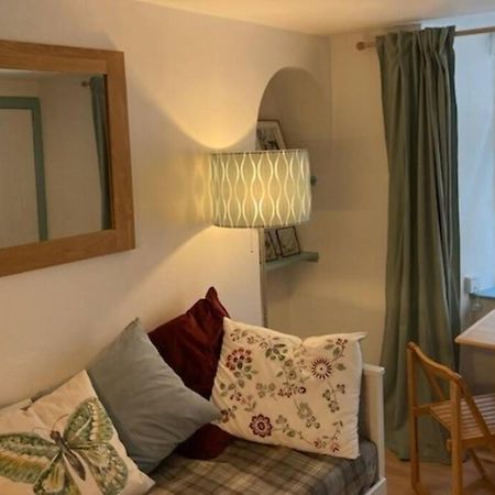 The Snug, A Great Flat In The Heart Of Peebles. Leilighet Eksteriør bilde