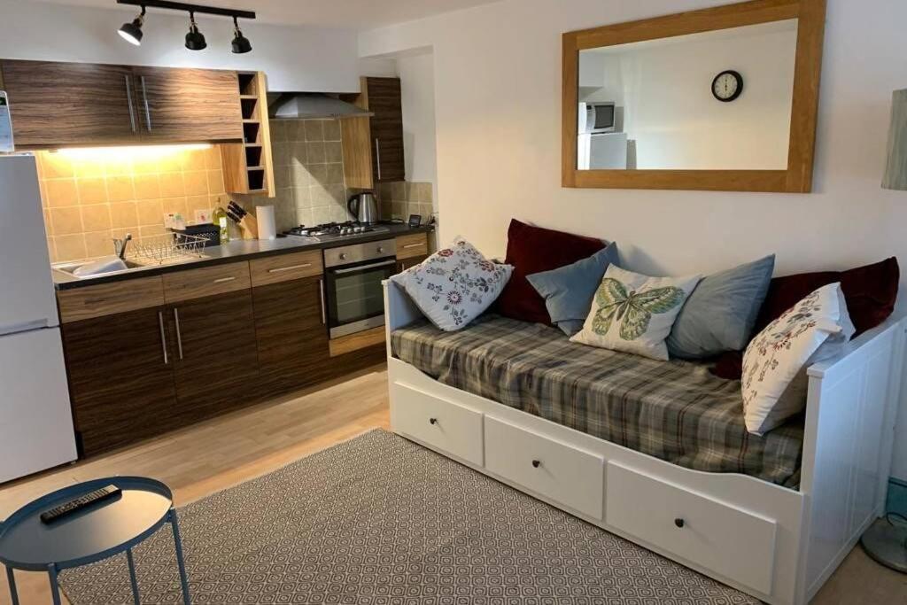 The Snug, A Great Flat In The Heart Of Peebles. Leilighet Eksteriør bilde