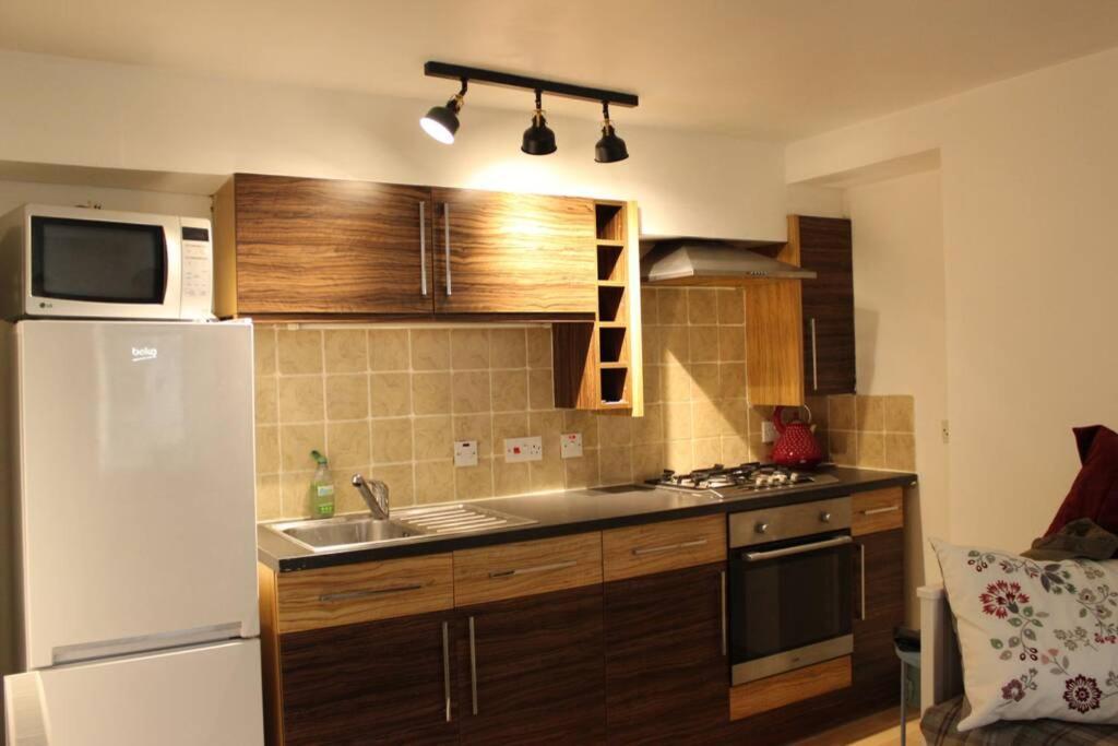 The Snug, A Great Flat In The Heart Of Peebles. Leilighet Eksteriør bilde